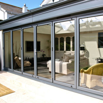 Porta de vidro de balanço e deslizamento Janela para casa Porta dobrável de vidro sem enquadramento Isolamento sonoro 3mm-12mm Porta de vidro temperada cortada ao tamanho