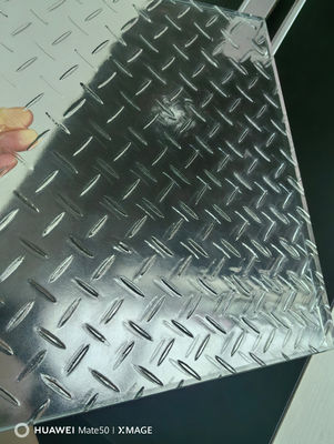Vidro laminado de padrão plano antiderrapante em transparência/extradiferência para piso de três camadas personalizável